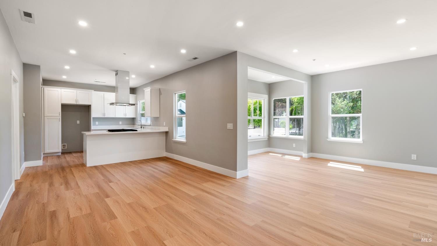 1524 Fair Oaks Court Santa Rosa CA 95404
