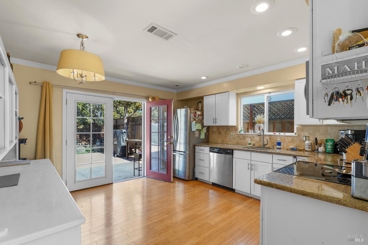 2747 Navajo Street Santa Rosa CA 95403