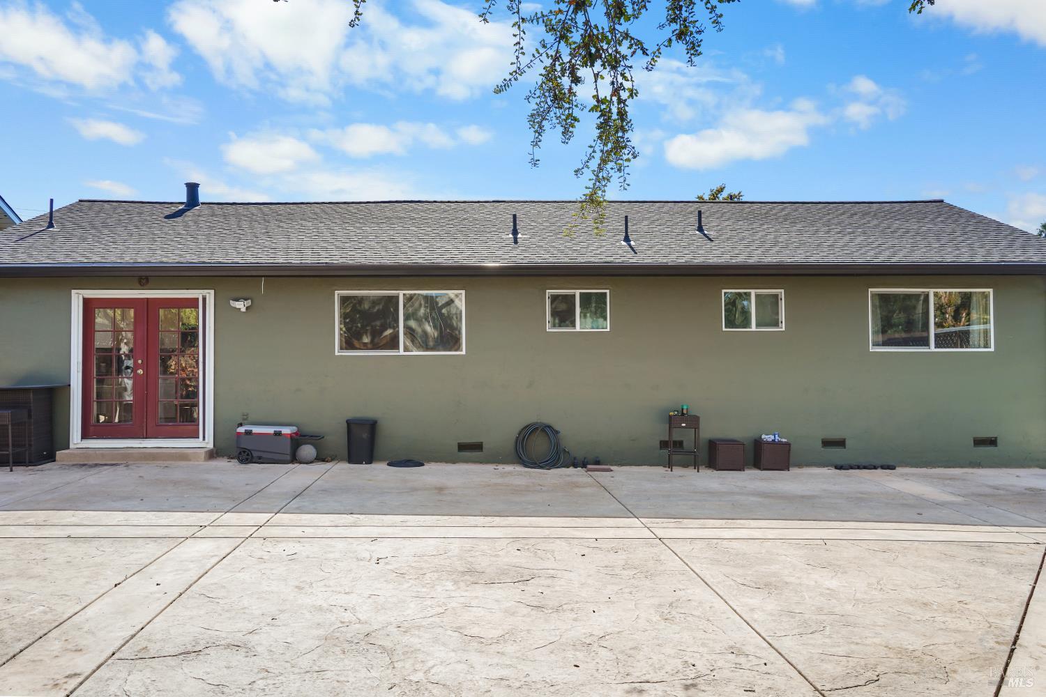 2747 Navajo Street Santa Rosa CA 95403