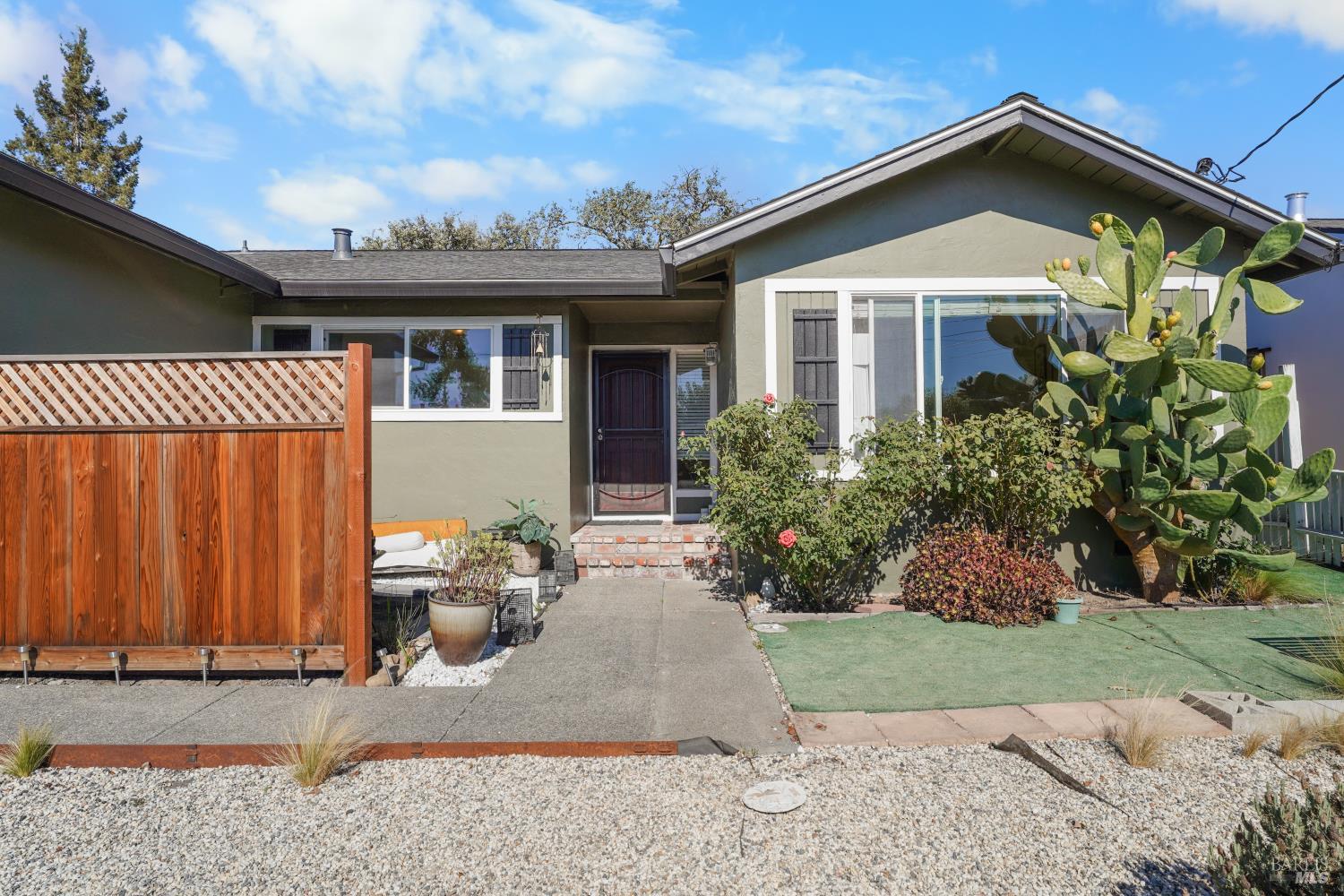 2747 Navajo Street Santa Rosa CA 95403