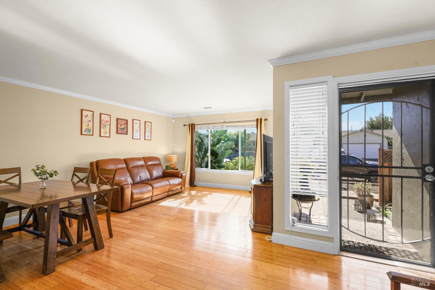 2747 Navajo Street Santa Rosa CA 95403