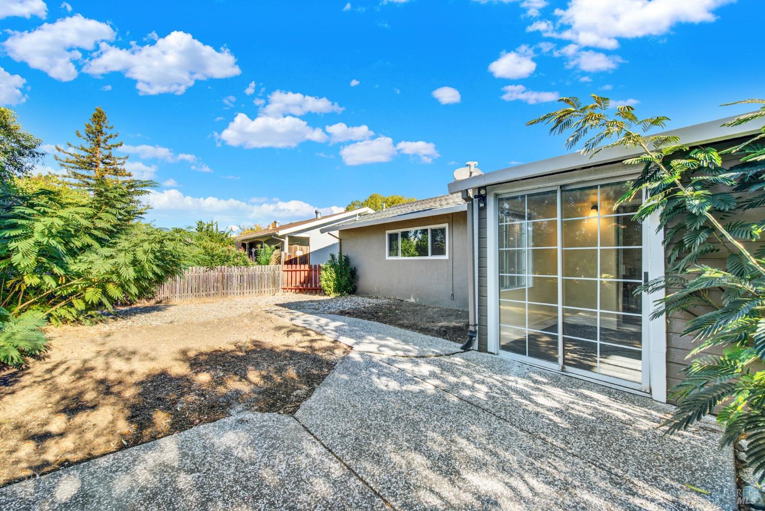 124 Mckinley Circle Vacaville CA 95687