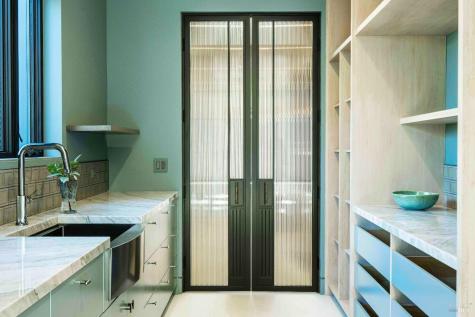 983 Grove Street Healdsburg CA 95448