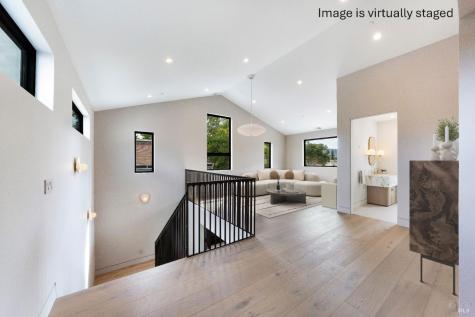 983 Grove Street Healdsburg CA 95448