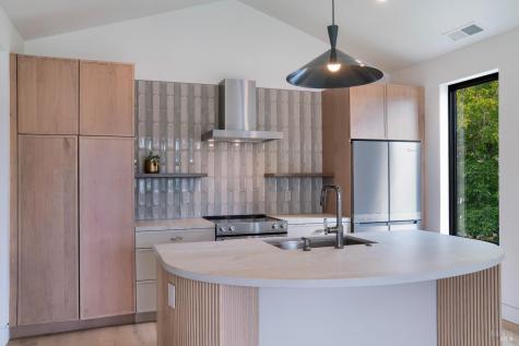 983 Grove Street Healdsburg CA 95448