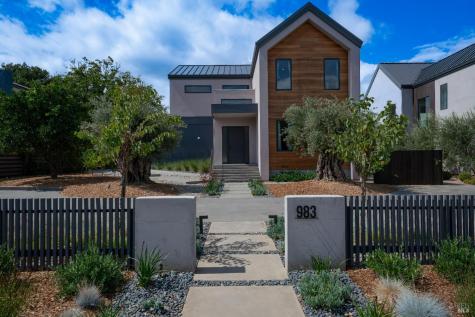 983 Grove Street Healdsburg CA 95448