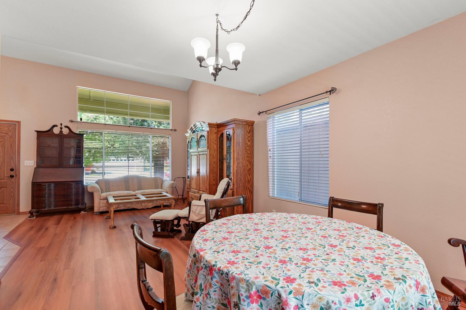1025 Cinnabar Way Vacaville CA 95687