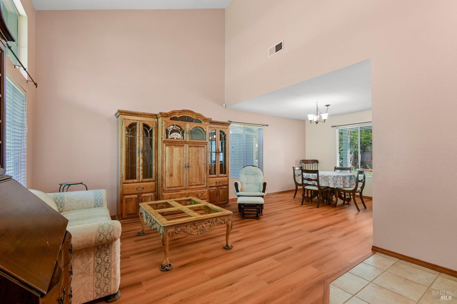 1025 Cinnabar Way Vacaville CA 95687