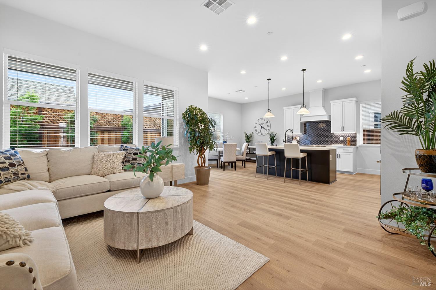 357 Cornell Street Windsor CA 9549