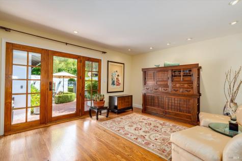 375 Las Casitas Court Sonoma CA 95476