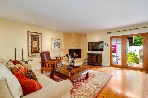 375 Las Casitas Court Sonoma CA 95476