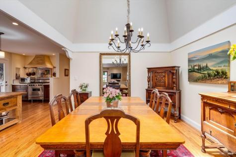 375 Las Casitas Court Sonoma CA 95476