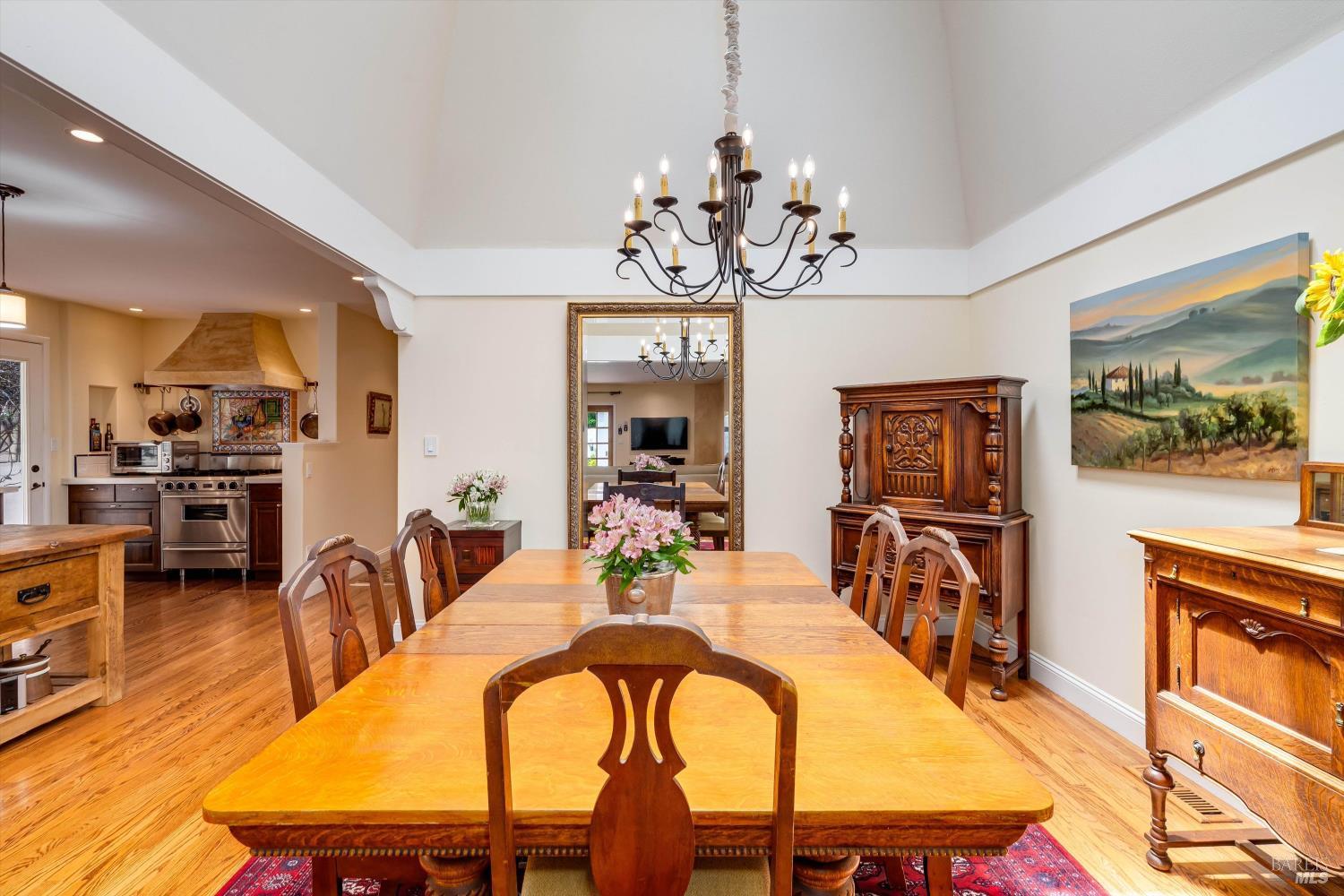 375 Las Casitas Court Sonoma CA 95476