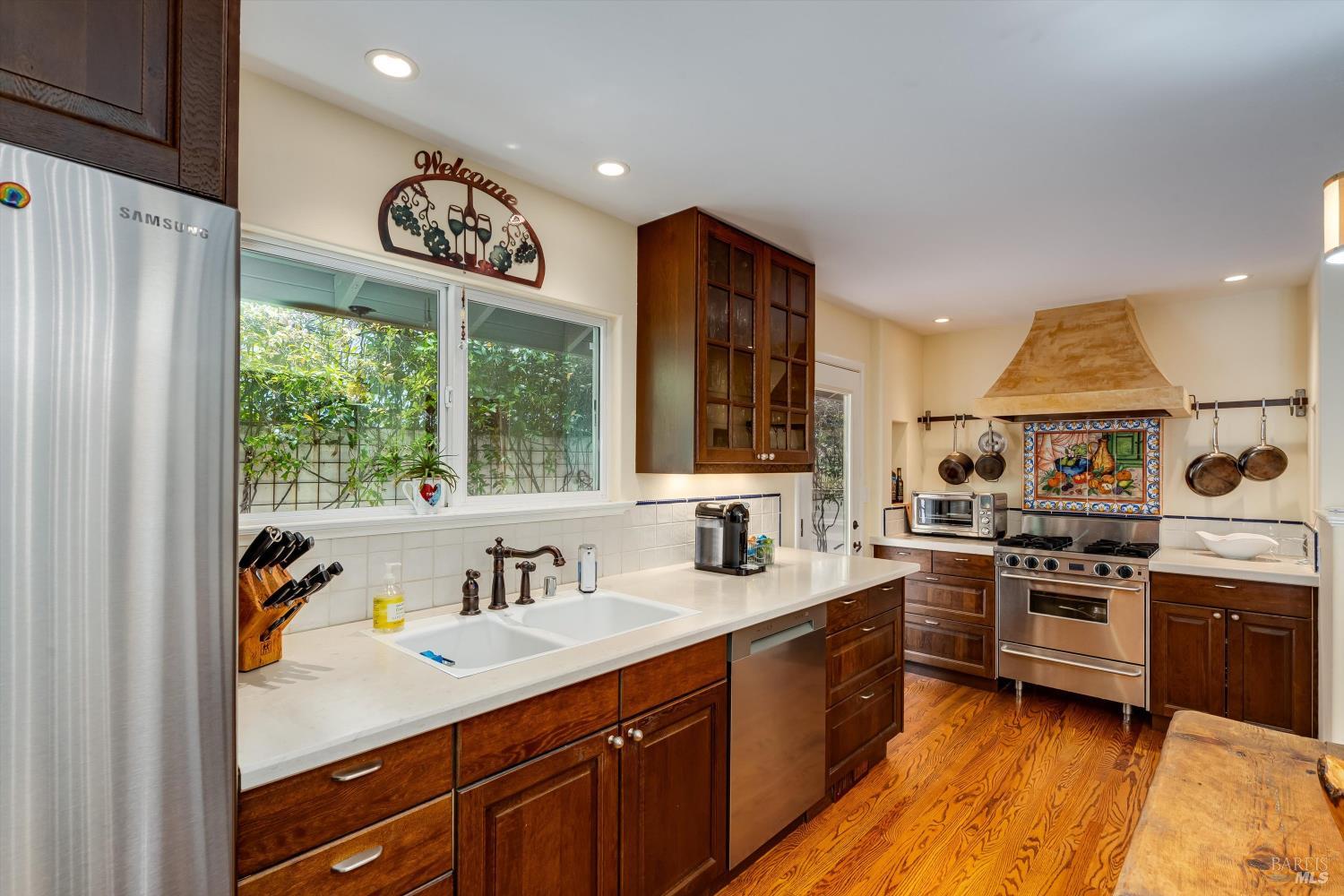 375 Las Casitas Court Sonoma CA 95476