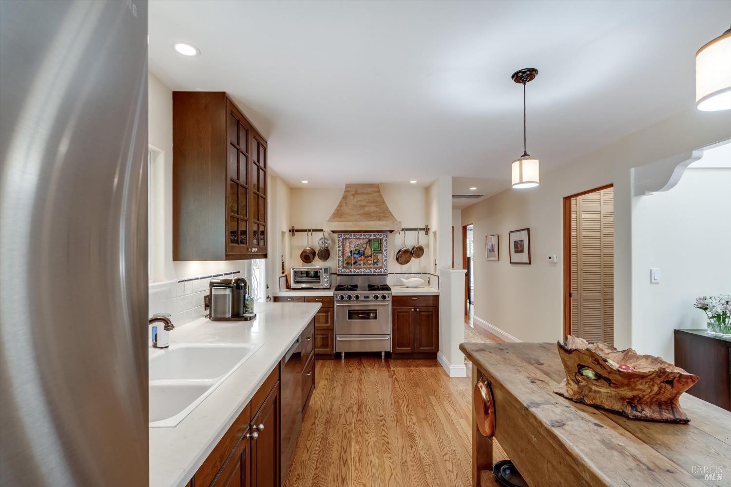 375 Las Casitas Court Sonoma CA 95476