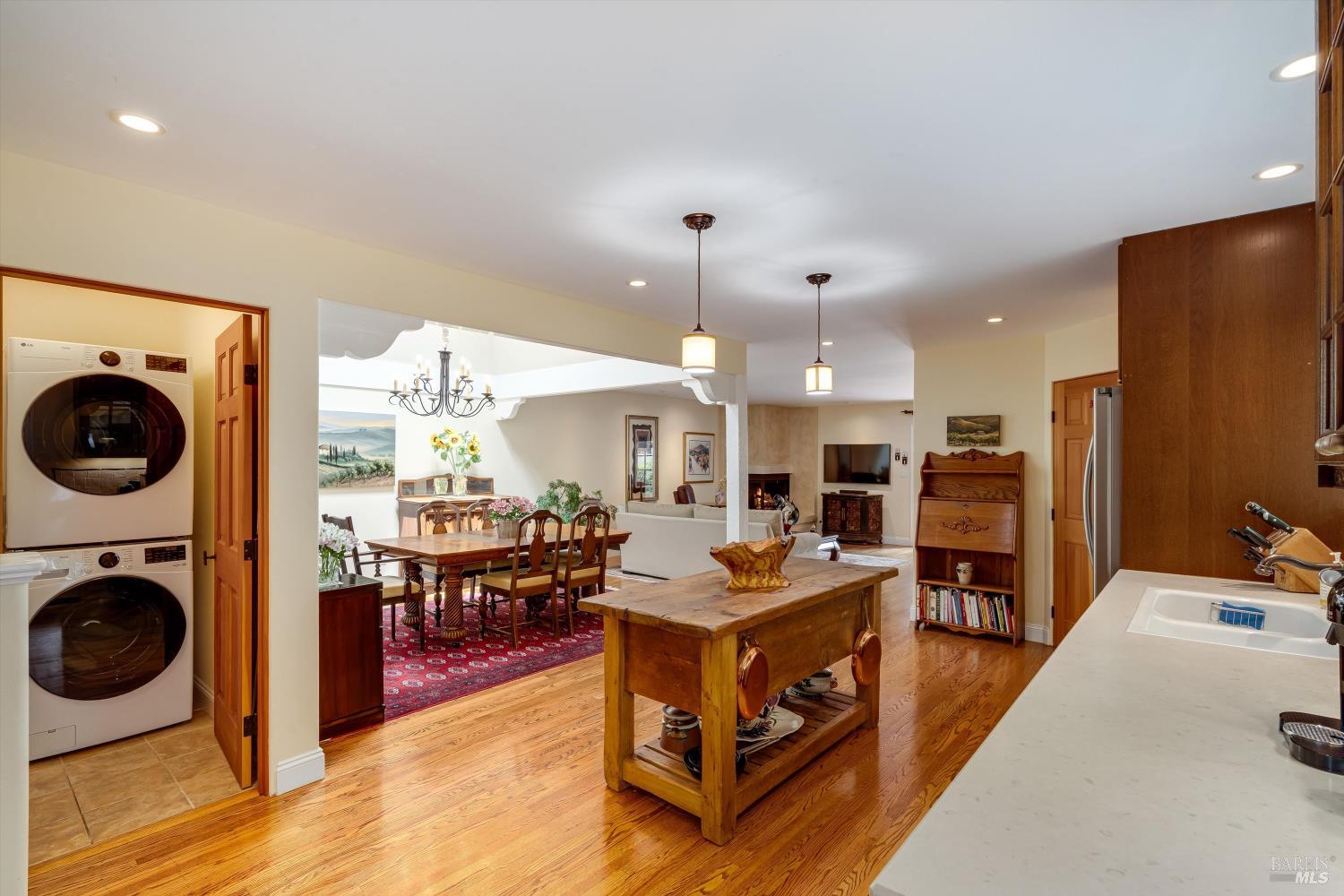 375 Las Casitas Court Sonoma CA 95476