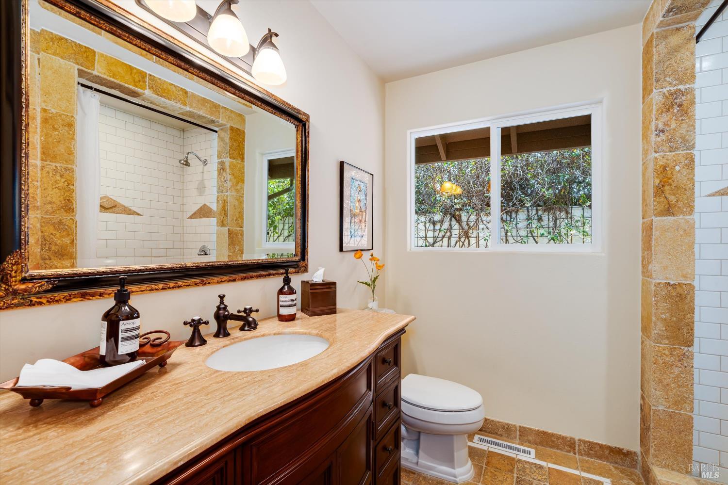 375 Las Casitas Court Sonoma CA 95476