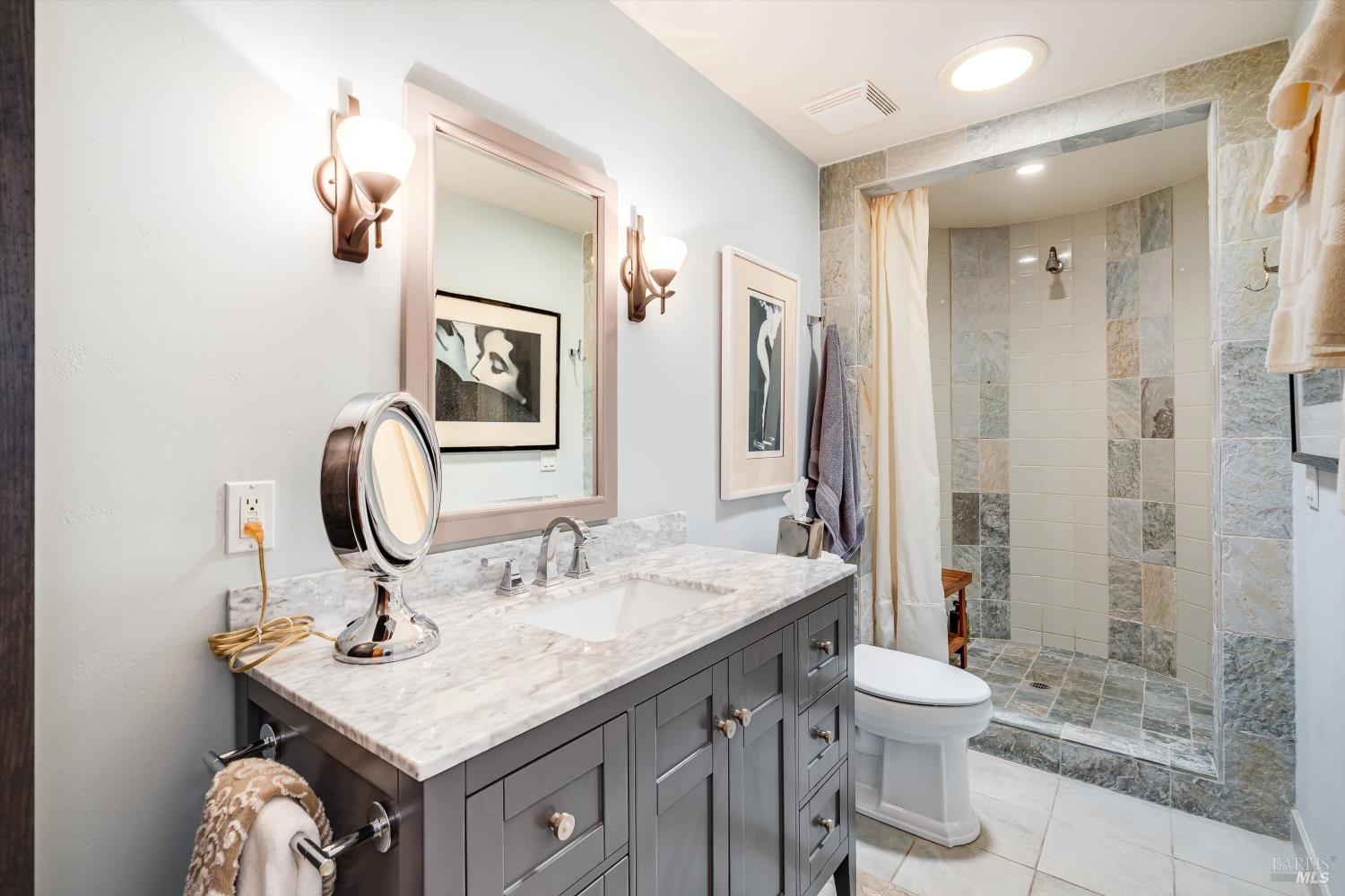 375 Las Casitas Court Sonoma CA 95476