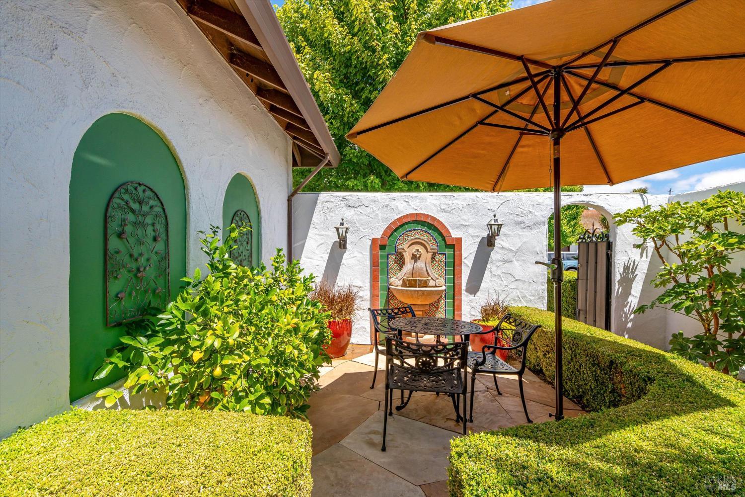 375 Las Casitas Court Sonoma CA 95476
