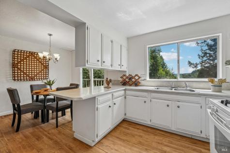 8176 Grape Avenue Forestville CA 95436