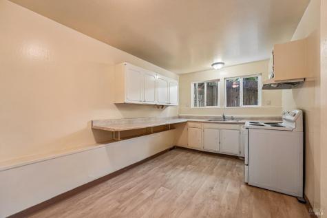 8176 Grape Avenue Forestville CA 95436