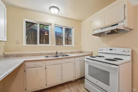 8176 Grape Avenue Forestville CA 95436