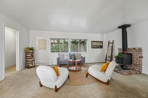 8176 Grape Avenue Forestville CA 95436