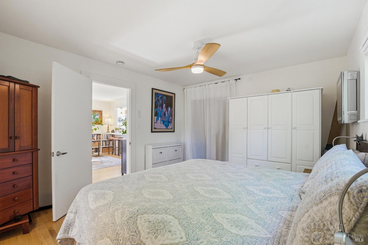 1433 Oak Avenue St. Helena CA 94574