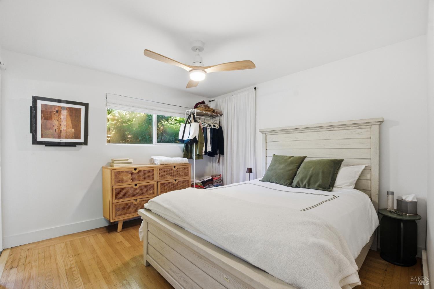 1433 Oak Avenue St. Helena CA 94574