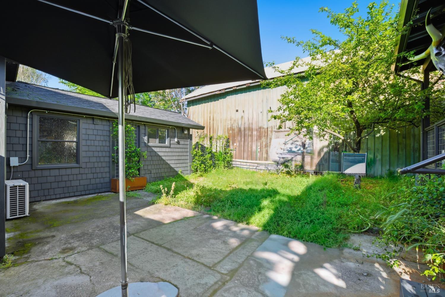 1433 Oak Avenue St. Helena CA 94574