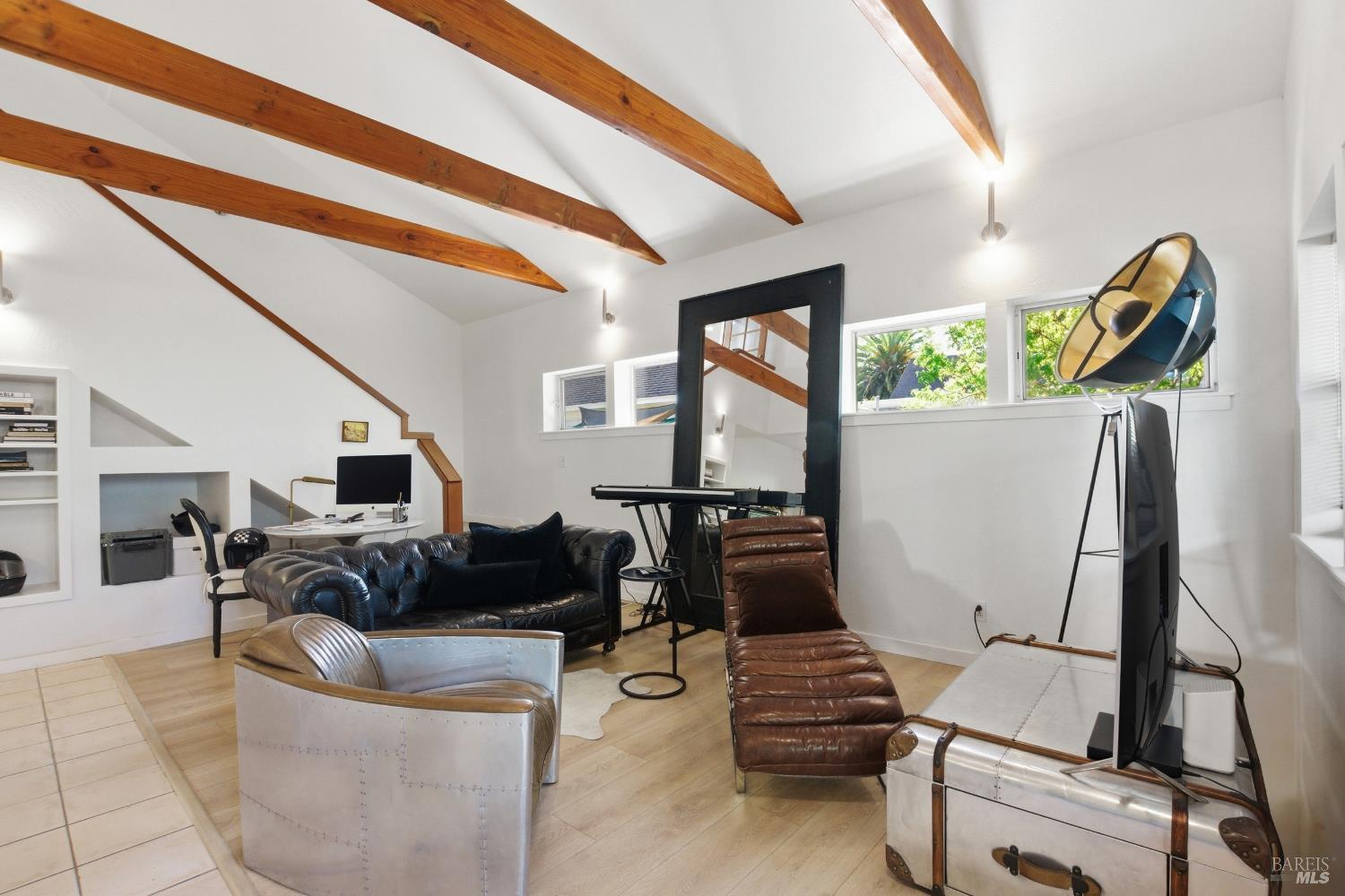 1433 Oak Avenue St. Helena CA 94574