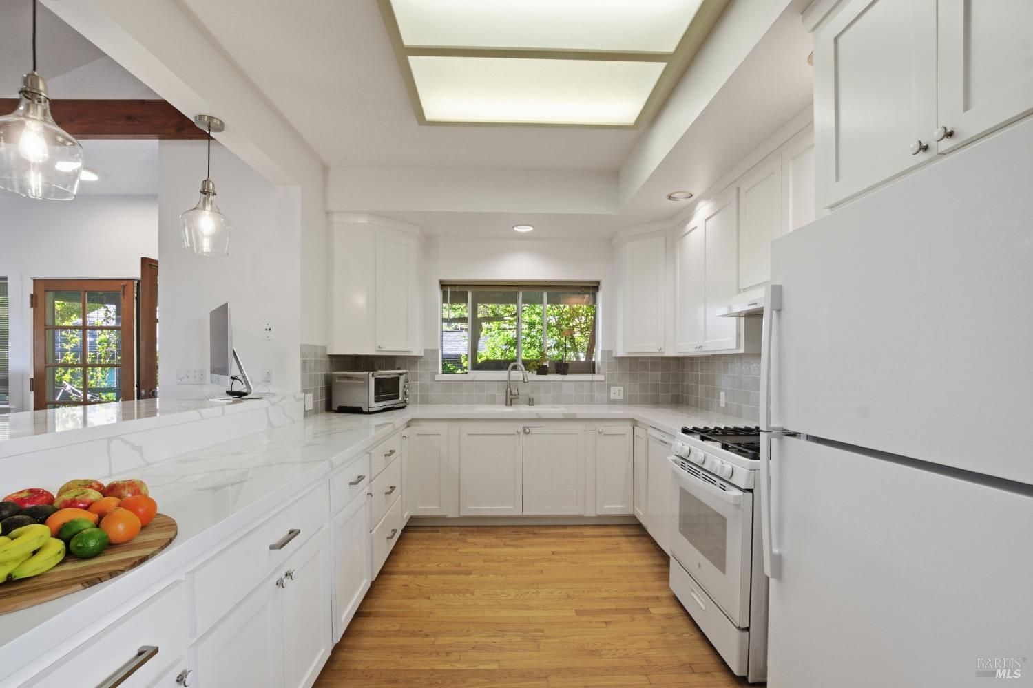 1433 Oak Avenue St. Helena CA 94574