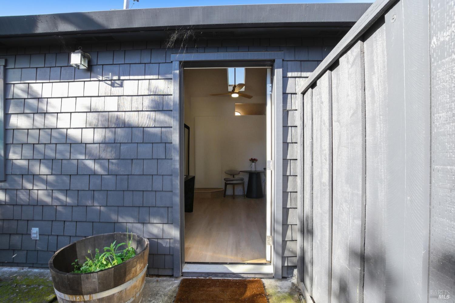 1433 Oak Avenue St. Helena CA 94574