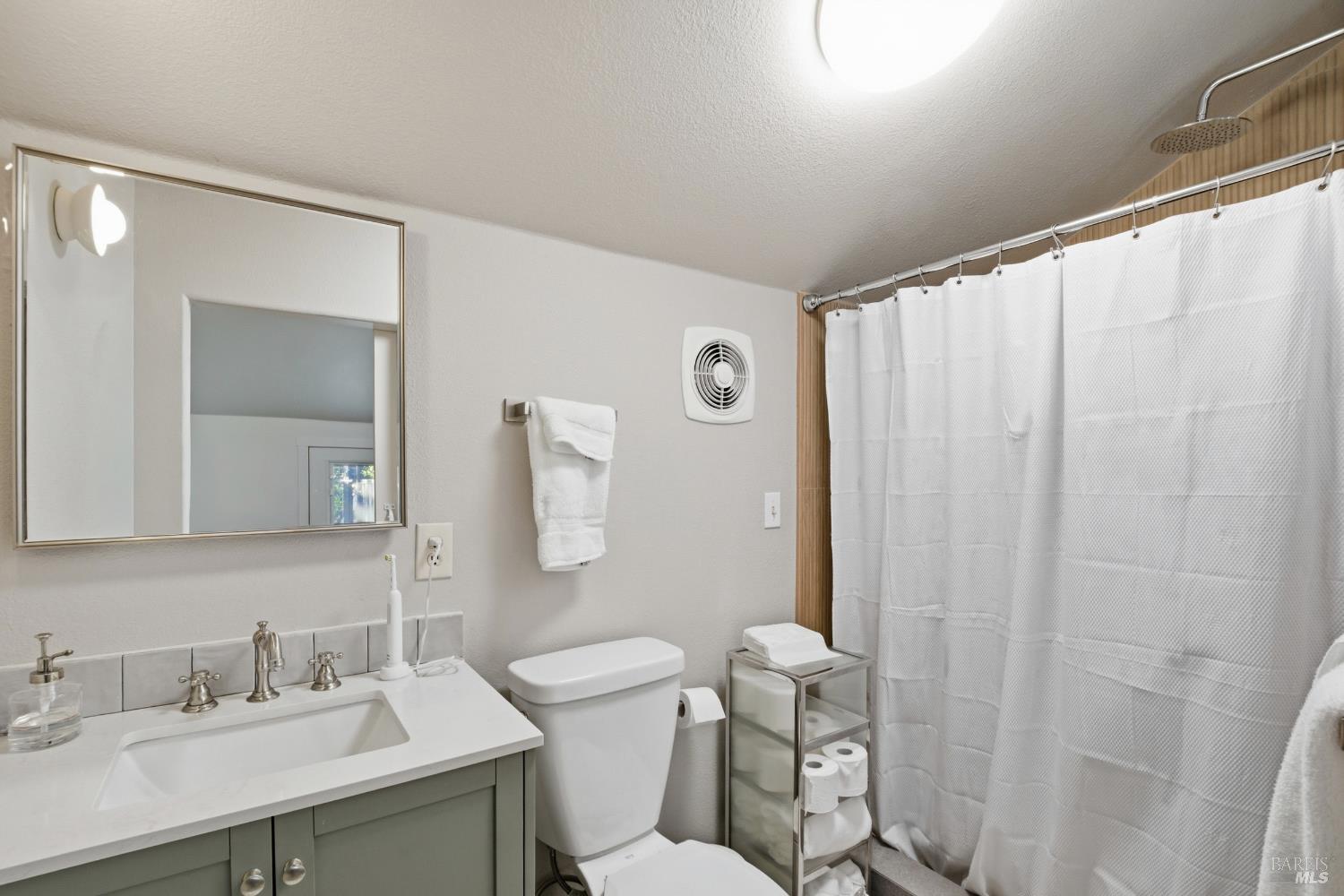 1433 Oak Avenue St. Helena CA 94574