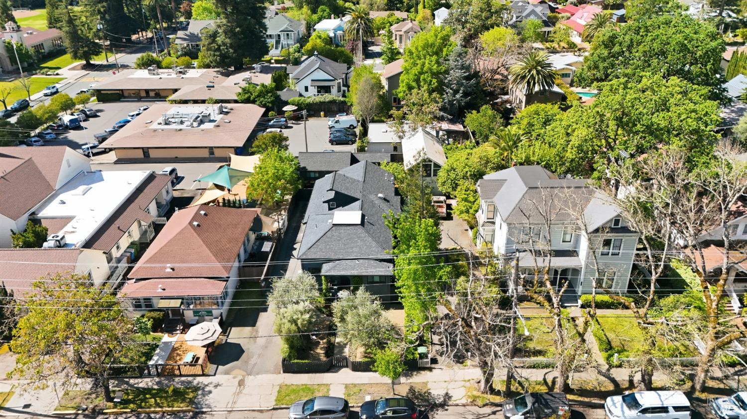 1433 Oak Avenue St. Helena CA 94574