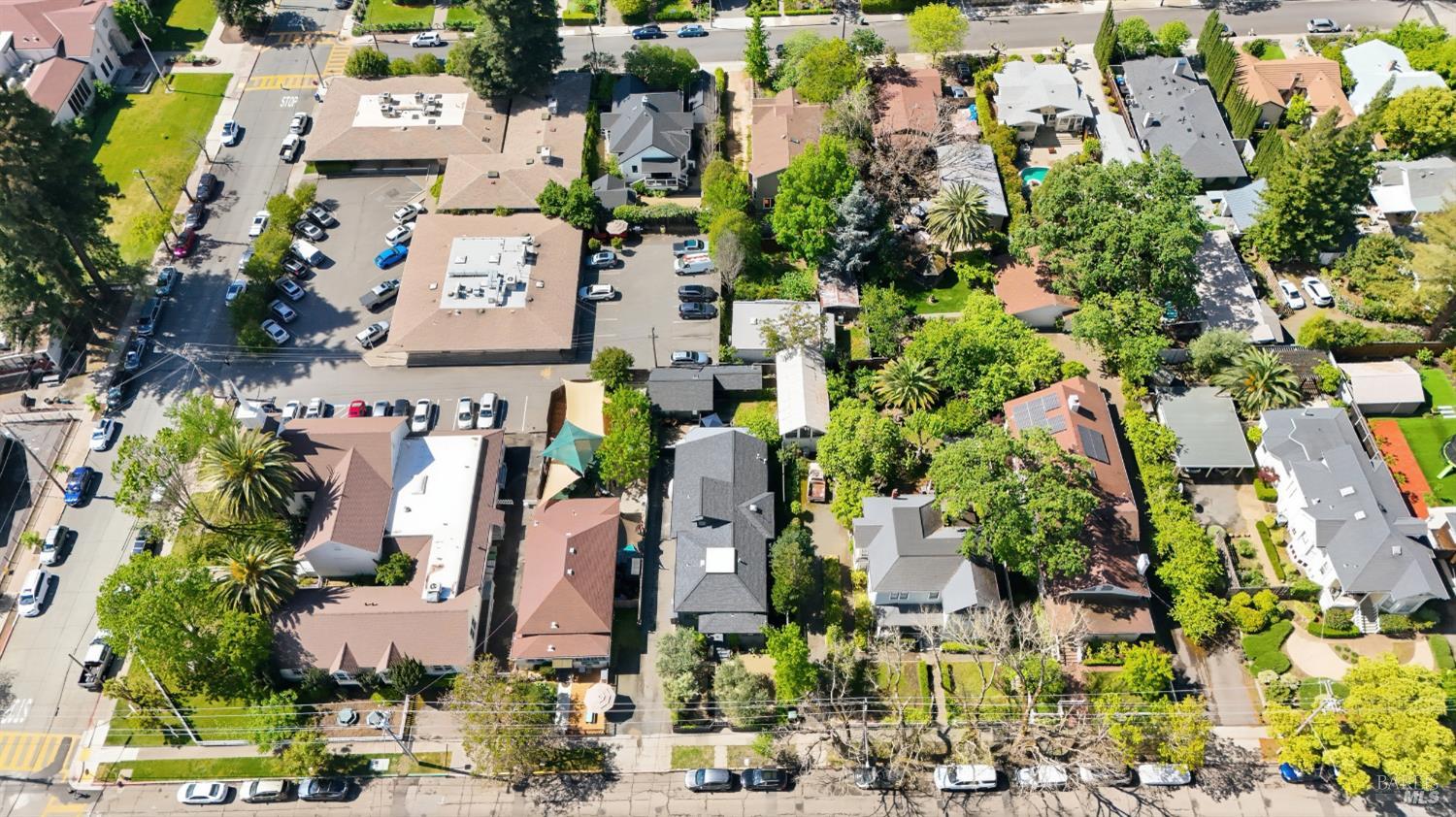 1433 Oak Avenue St. Helena CA 94574
