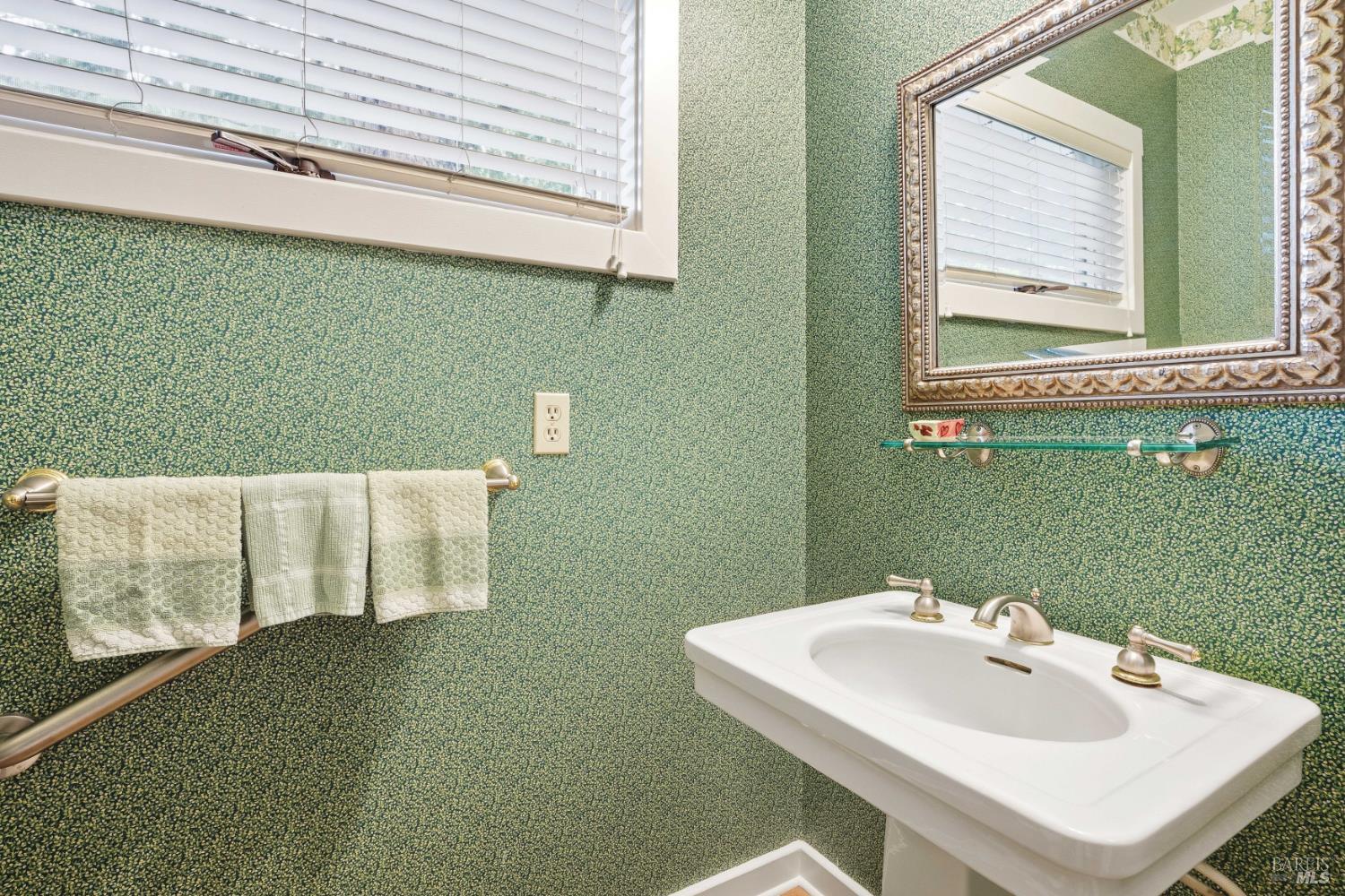 250 N Hope Street Ukiah CA 95482