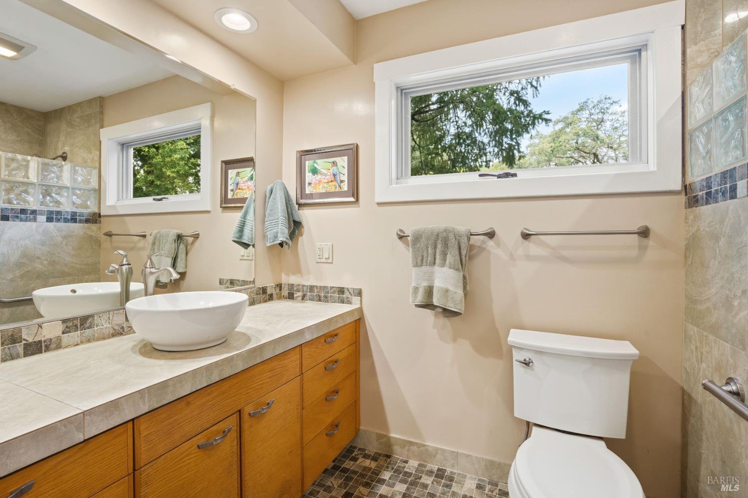 250 N Hope Street Ukiah CA 95482