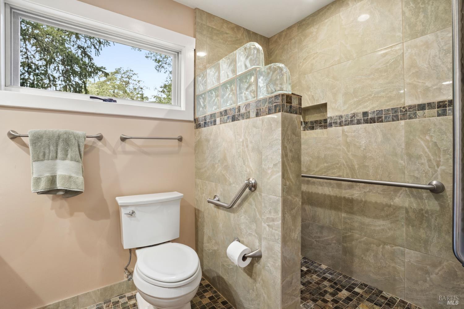 250 N Hope Street Ukiah CA 95482