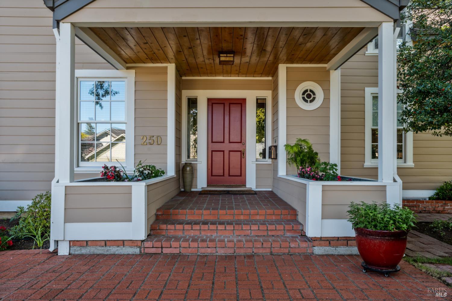 250 N Hope Street Ukiah CA 95482