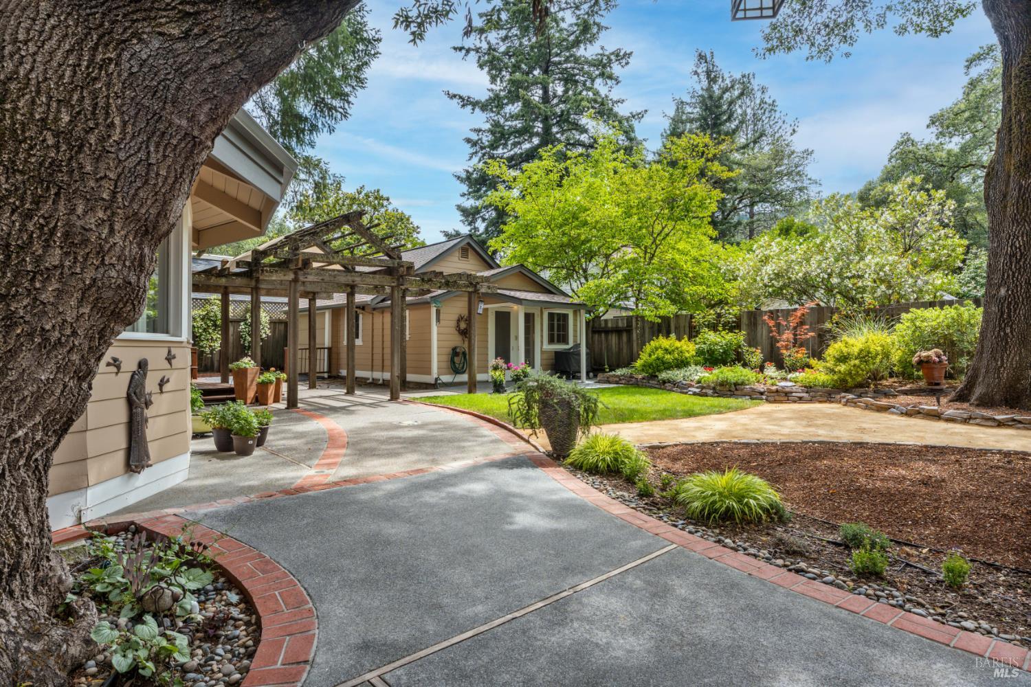 250 N Hope Street Ukiah CA 95482