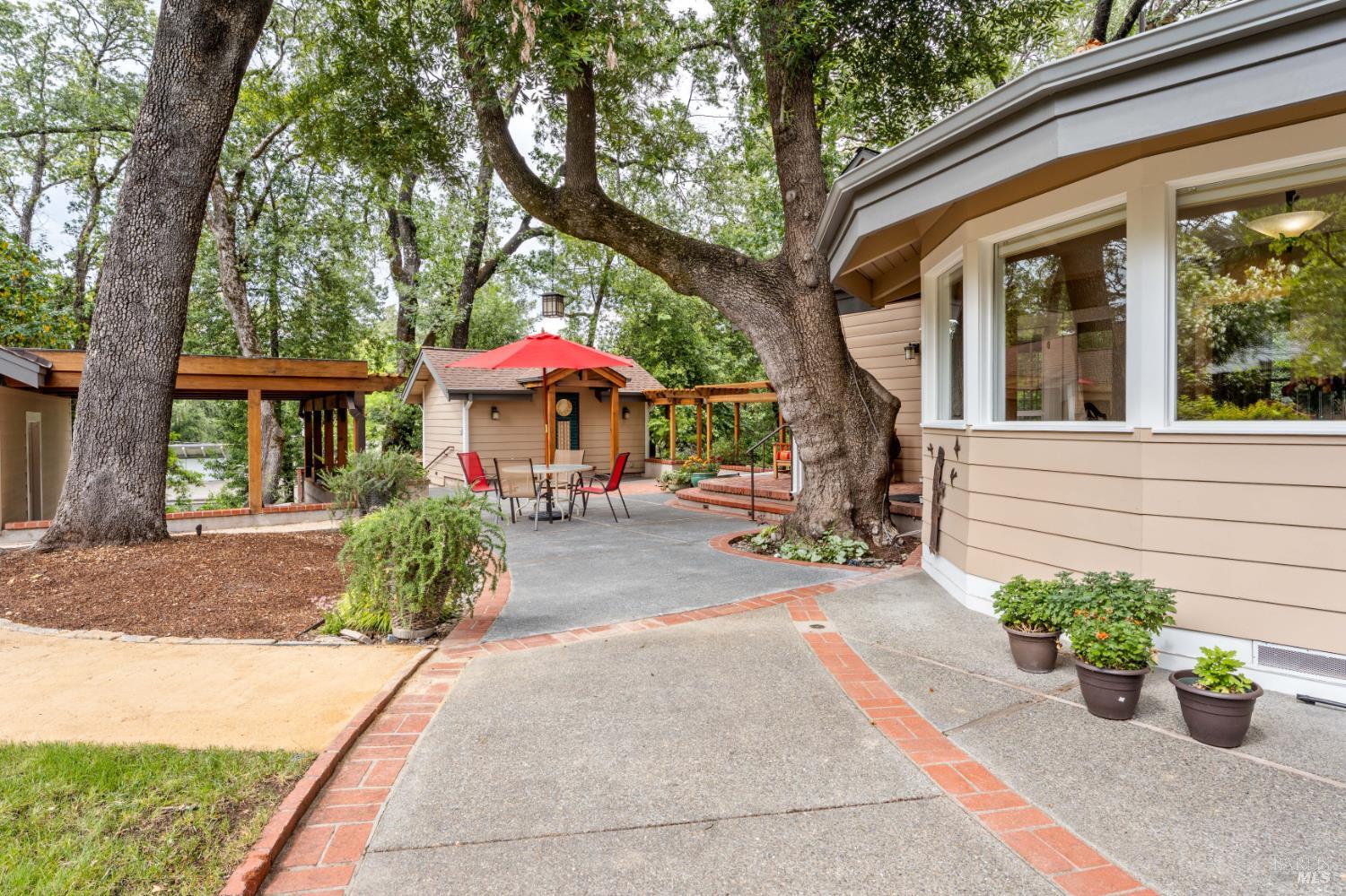 250 N Hope Street Ukiah CA 95482