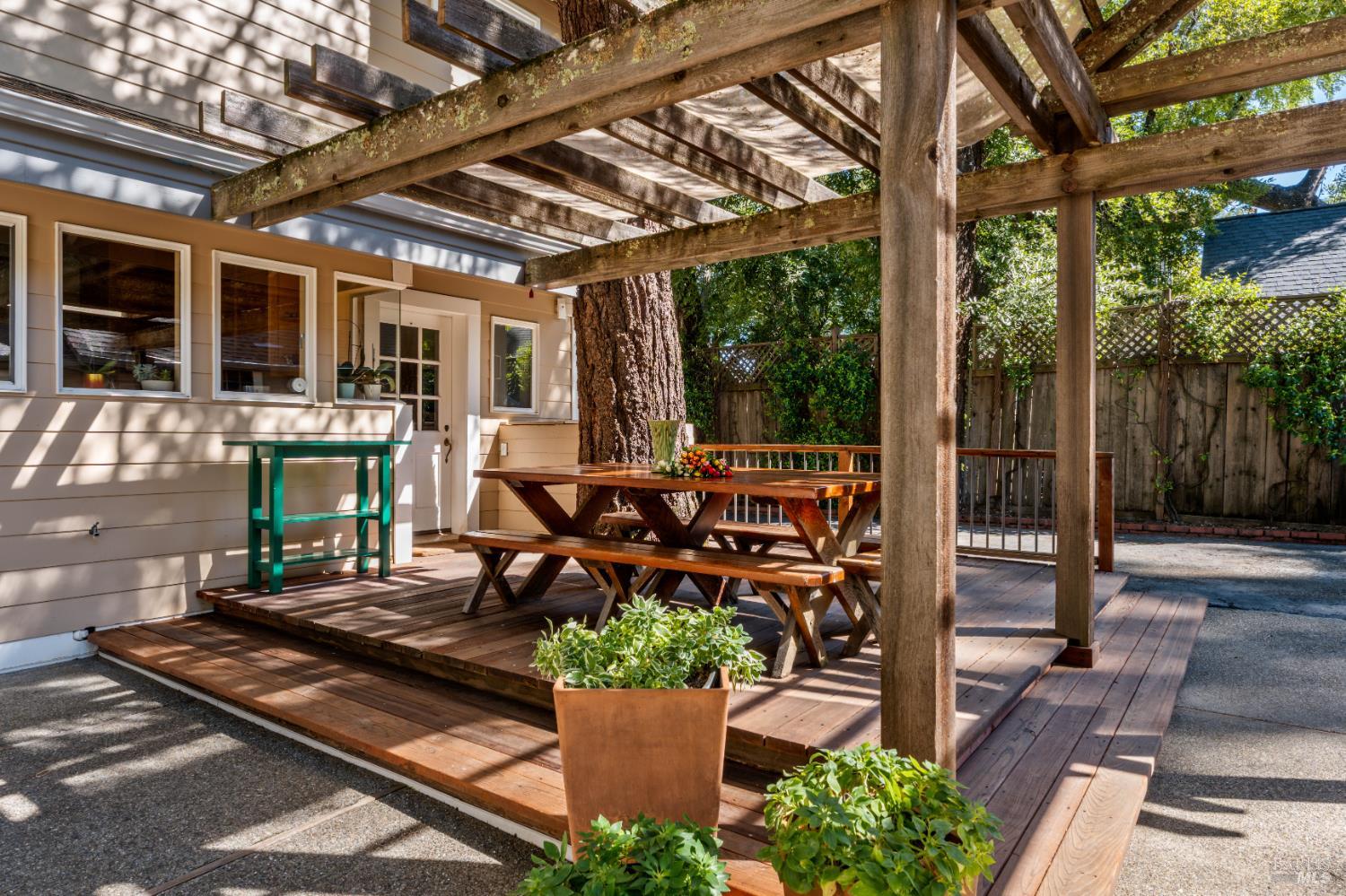 250 N Hope Street Ukiah CA 95482