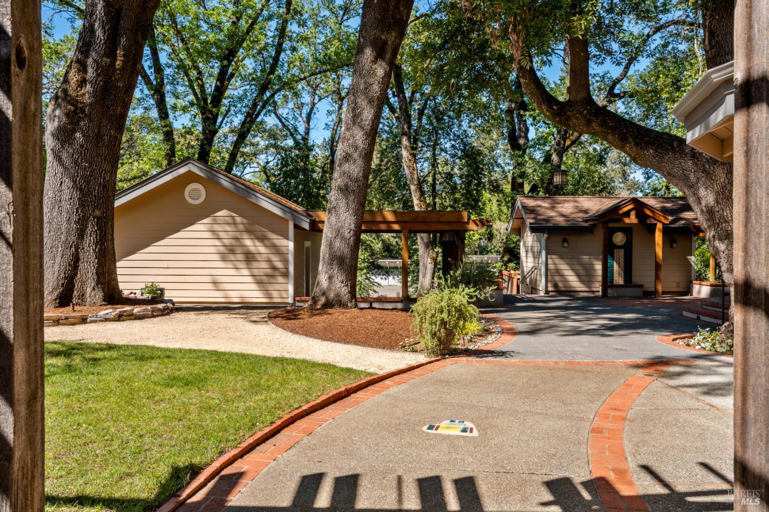 250 N Hope Street Ukiah CA 95482