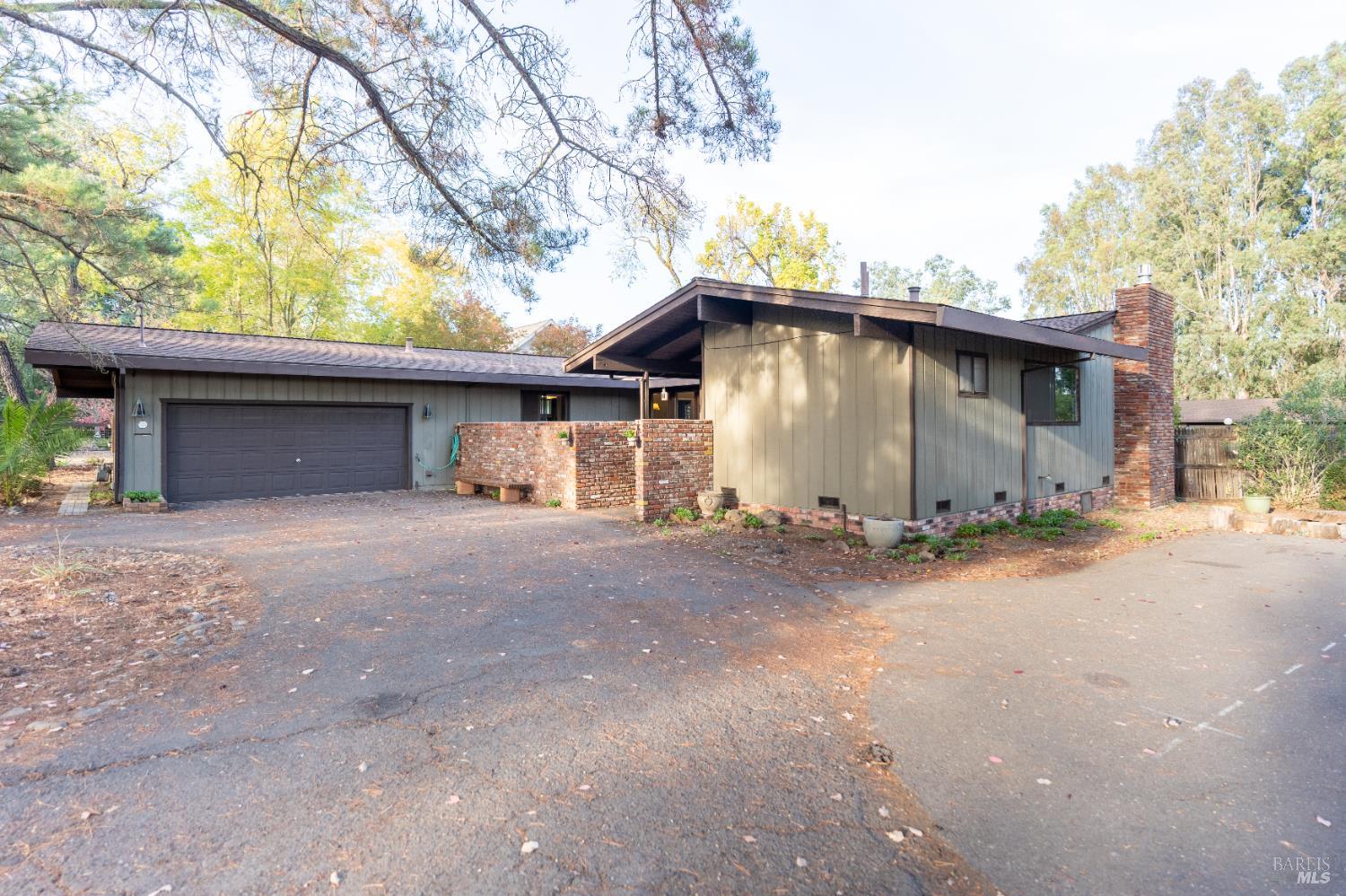 19409 Olive Avenue El Verano CA 95476