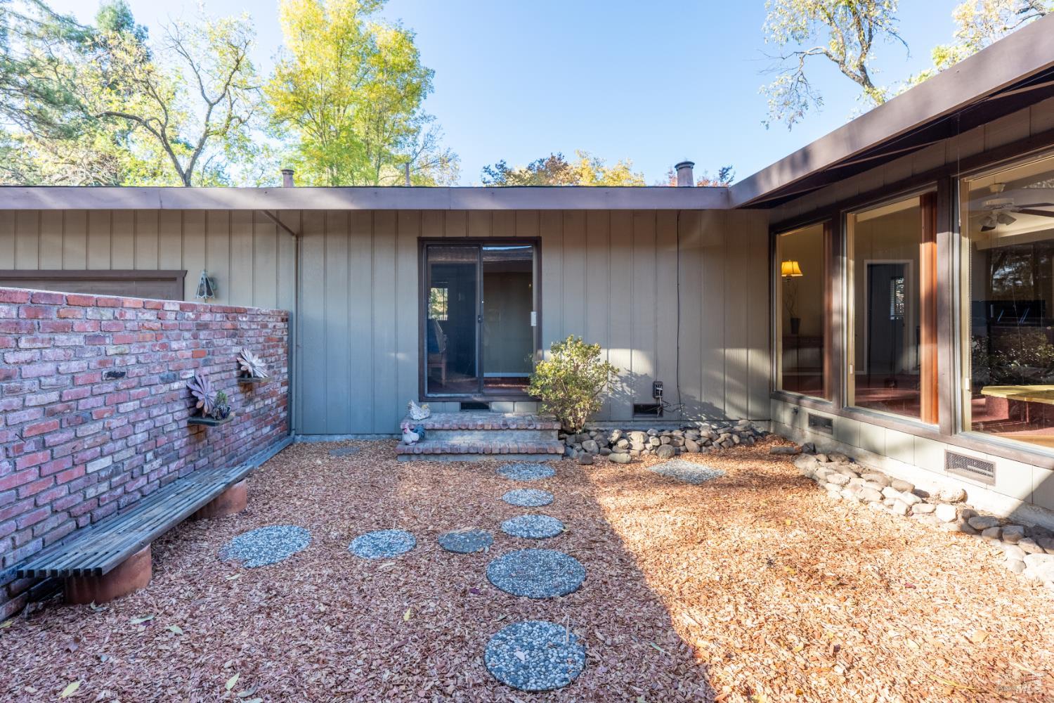 19409 Olive Avenue El Verano CA 95476