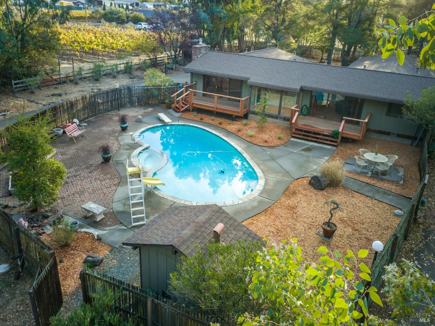 19409 Olive Avenue El Verano CA 95476