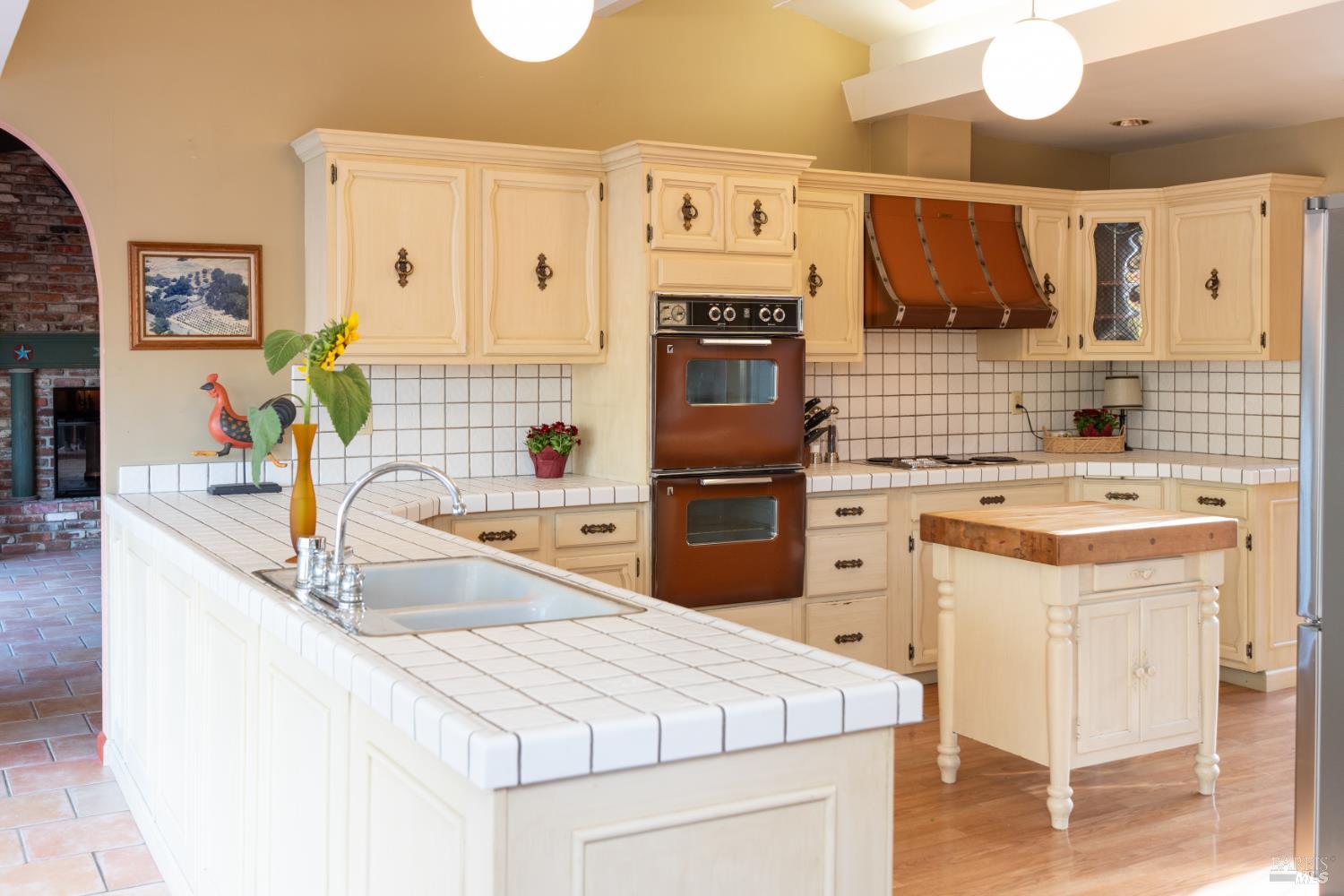 19409 Olive Avenue El Verano CA 95476