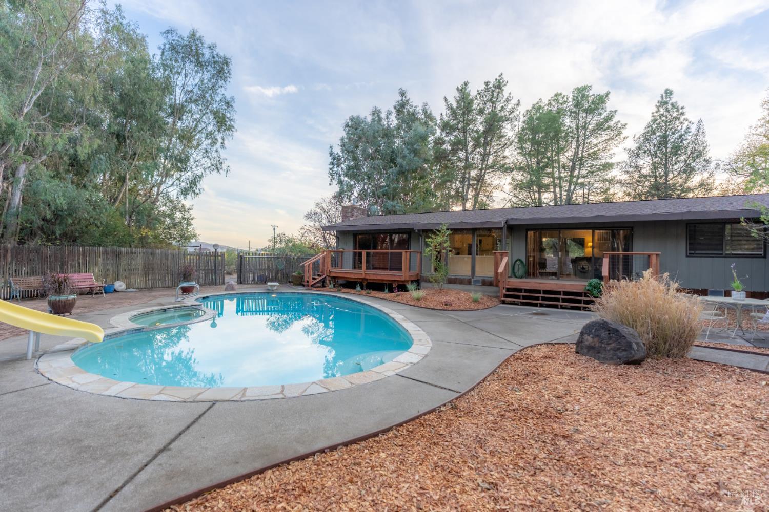 19409 Olive Avenue El Verano CA 95476