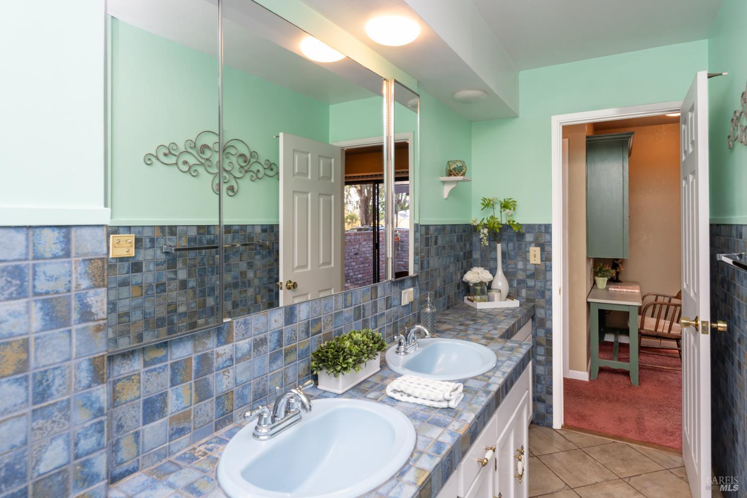 19409 Olive Avenue El Verano CA 95476
